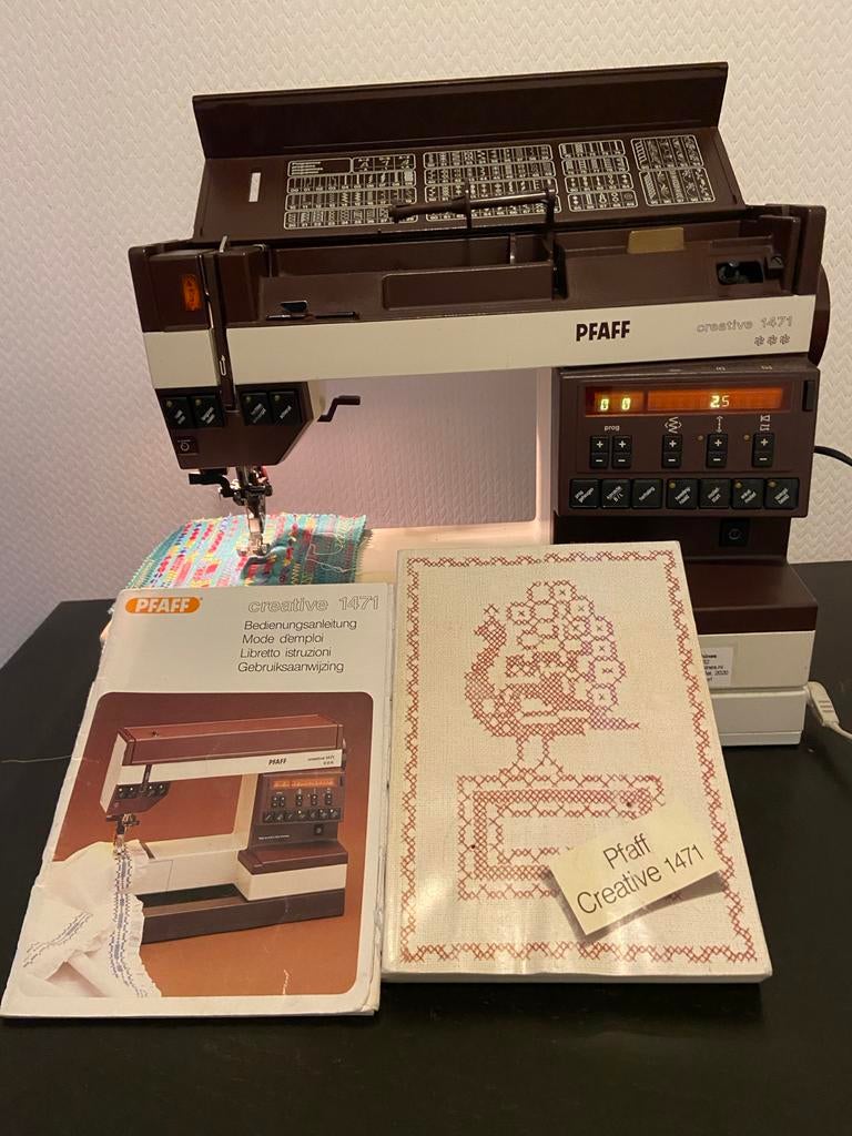 Pfaff Naaimachine  creative 1471  - Zo goed als nieuw, Hobby en Vrije tijd, Naaimachines en Toebehoren, Ophalen of Verzenden, Zo goed als nieuw