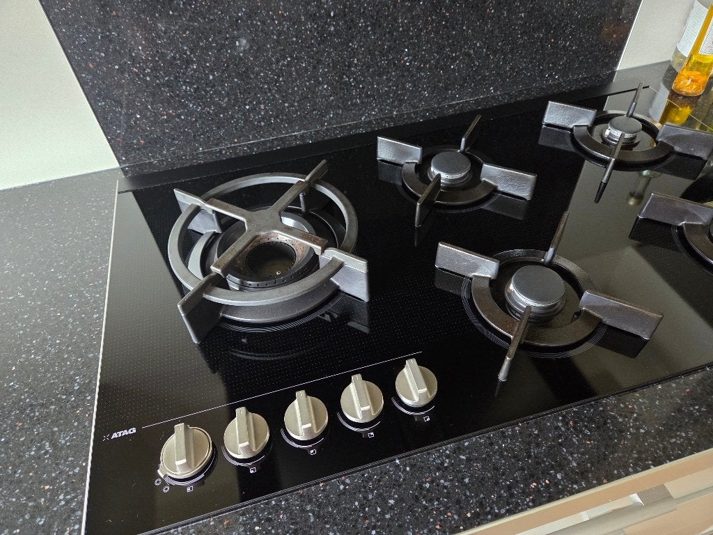 Luxe 90 cm ATAG gaskookplaat met wokbrander, Witgoed en Apparatuur, Kookplaten, Ophalen, Zo goed als nieuw, Inbouw, Gas