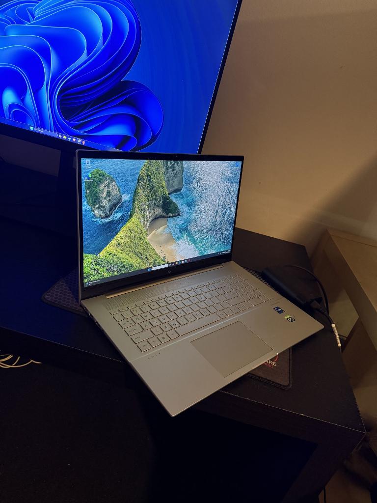 HP Laptop | 17,3 Inch | i7 | 16GB RAM | 1TB SSD | RTX 2050, Ophalen, Intel Core i7 12th gen, Qwerty, Refurbished
