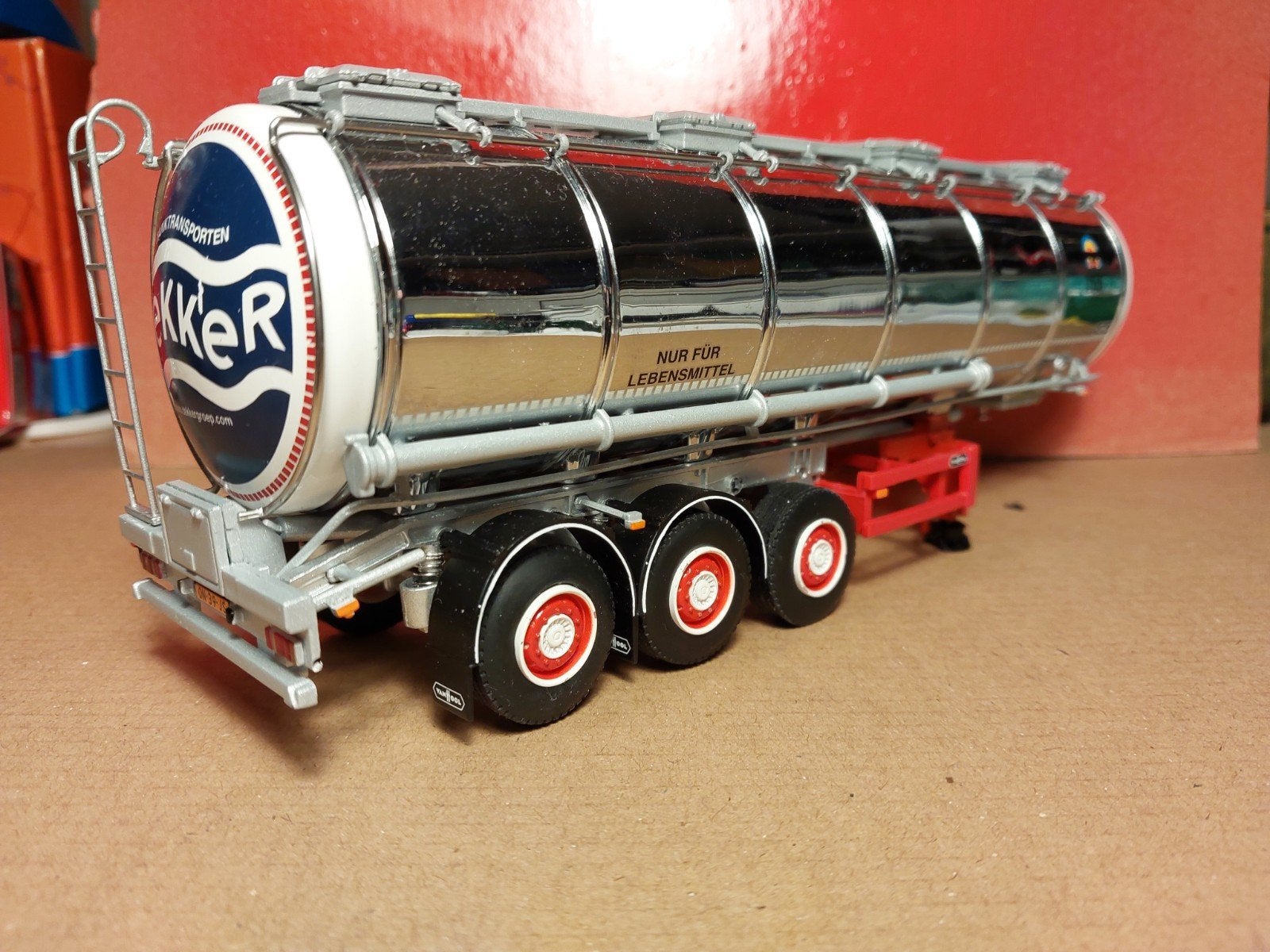 WSI Dekker Tankoplegger, Hobby en Vrije tijd, Ophalen of Verzenden, Zo goed als nieuw, Bus of Vrachtwagen, Overige merken