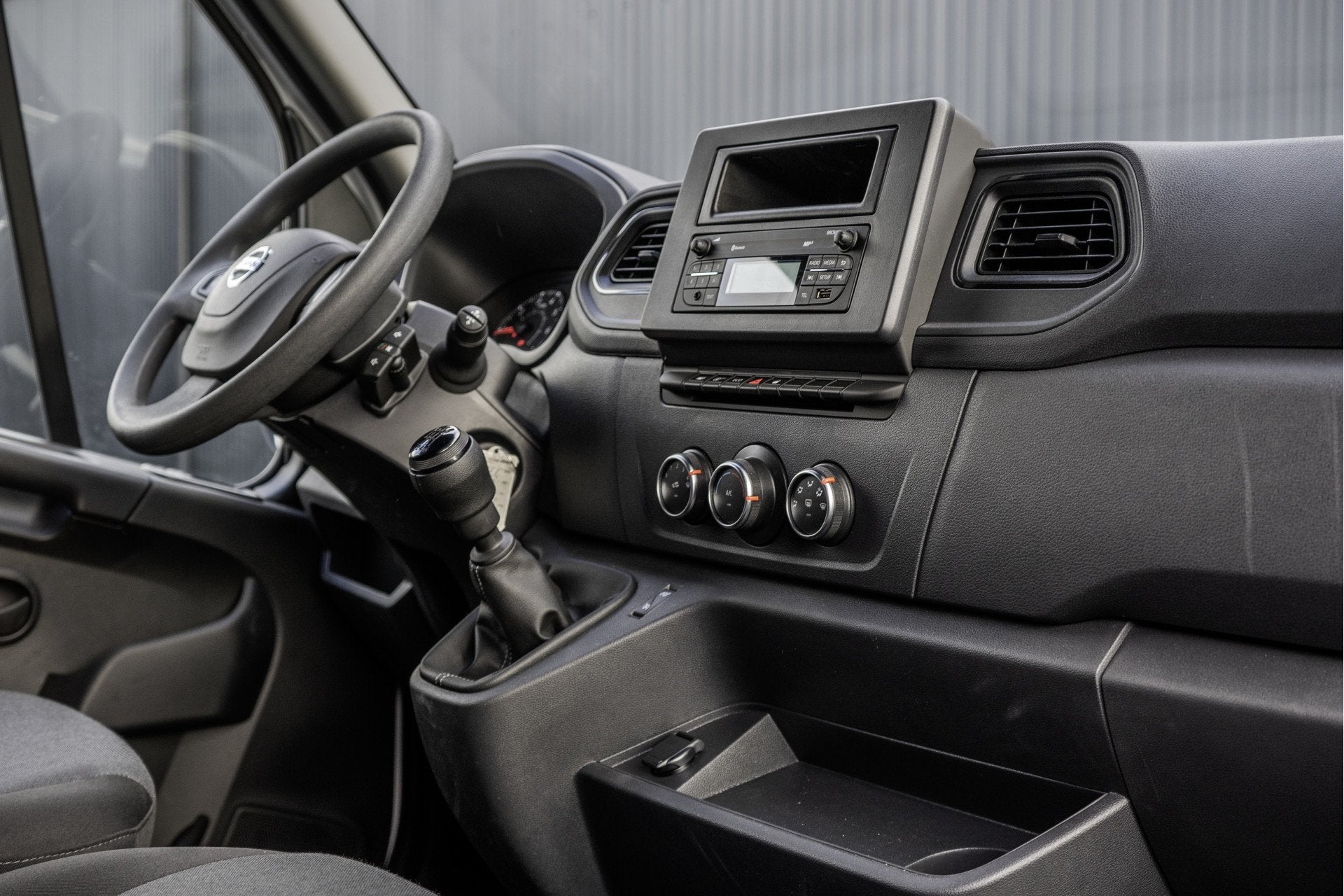 Nissan Interstar 2.3 dCi Bakwagen met deuren | 164 PK | Euro, Voorwielaandrijving, Stof, Gebruikt, 4 cilinders