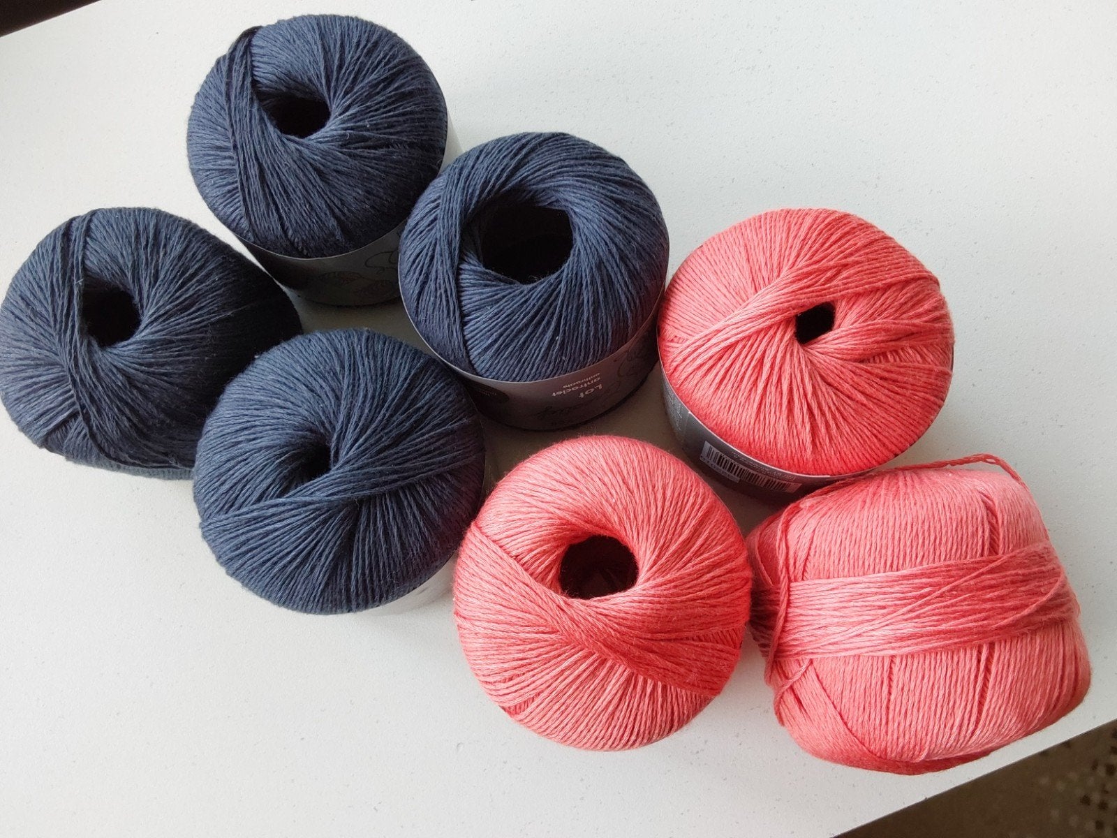Blokker Wol/Garen - 4x Blauw, 3x Koraalrood (50g/140m), Ophalen of Verzenden