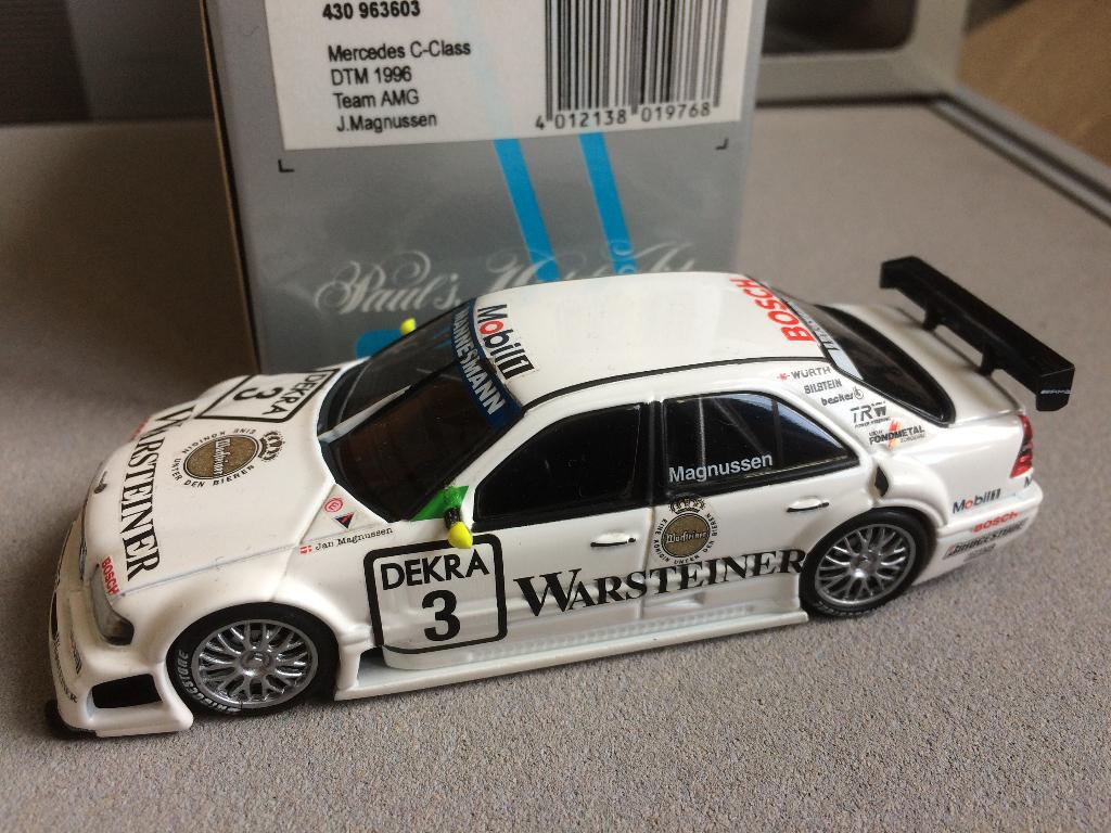 Mercedes W202 C klasse V6 `96 J. Magnussen 1/43, Ophalen of Verzenden, Zo goed als nieuw, Auto, MiniChamps