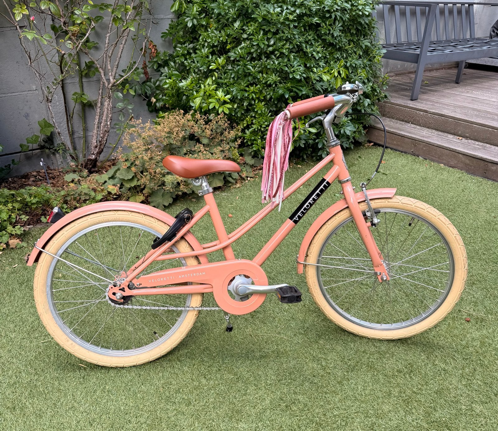 Veloretti Junior Blazing Salmon Kinderfiets, Ophalen, Gebruikt, Terugtraprem, 20 inch of meer