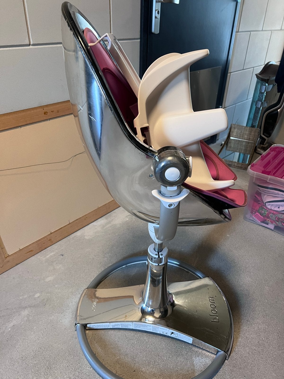 Bloom Fresco Chrome kinderstoel - Zilver/Roze, Ophalen, Gebruikt, Overige typen, Afneembaar eetblad