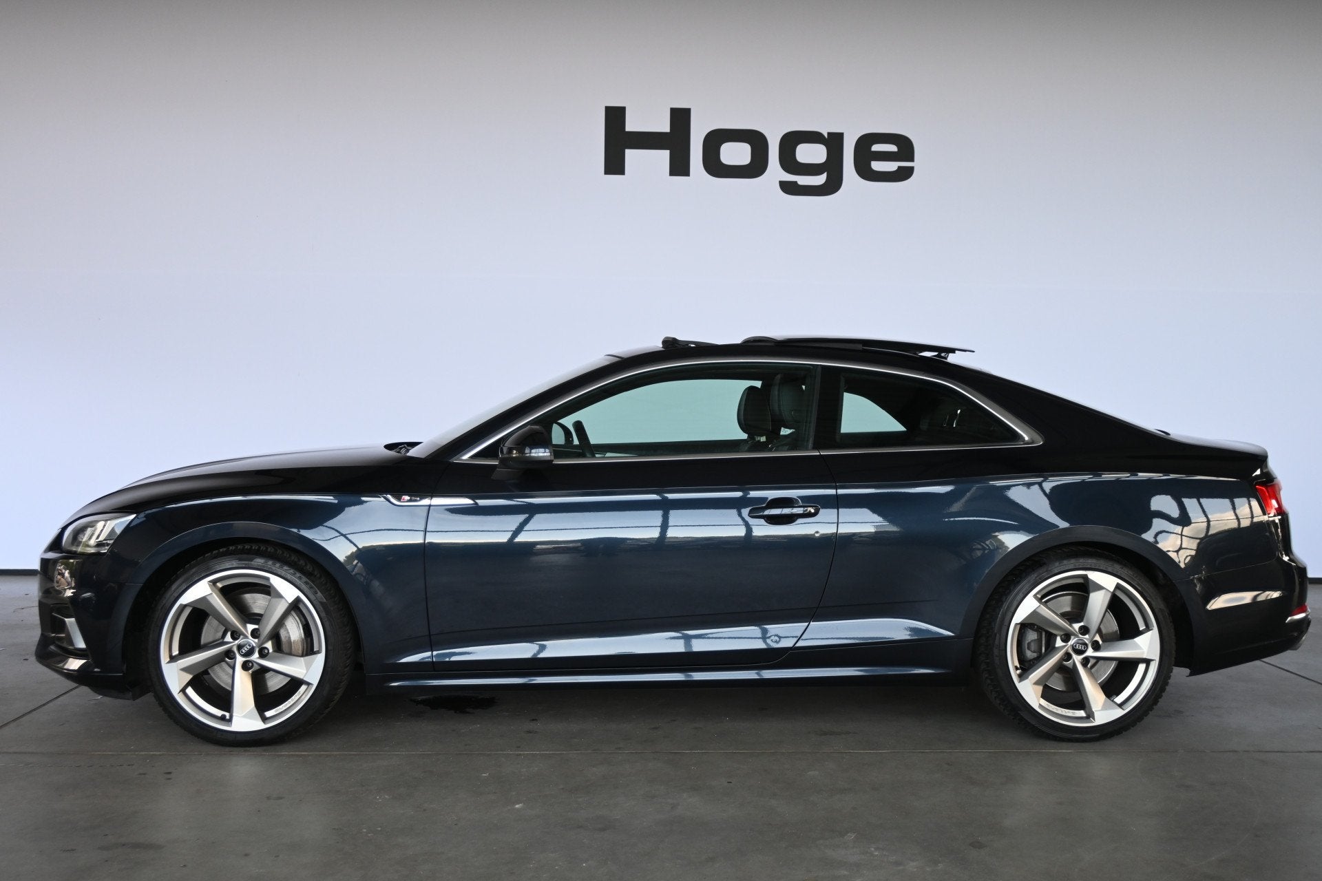 Audi A5 Coupé 2.0 TFSI Quattro Sport S-line Clima Panoramad, Auto's, Gebruikt, 4 cilinders, Leder en Stof, Bedrijf