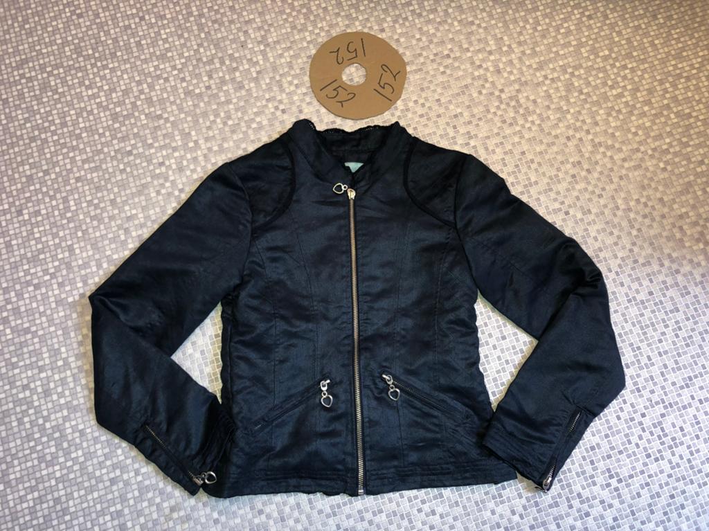 Vinrose jas maat 152  Ophalen of verzenden., Kinderen en Baby's, Kinderkleding | Maat 152, Ophalen, Zo goed als nieuw, Meisje