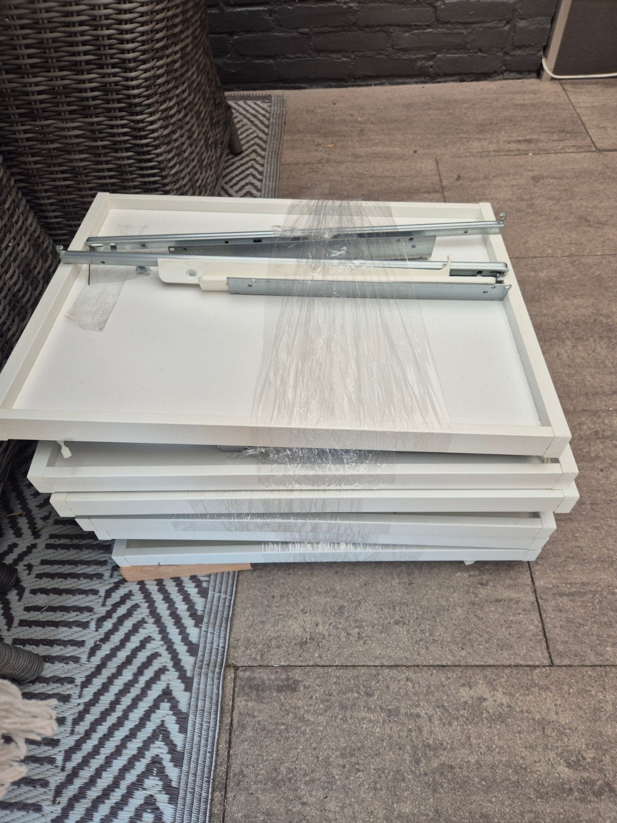 IKEA KOMPLEMENT uittrekbare plank voor Pax kast, Huis en Inrichting, Ophalen