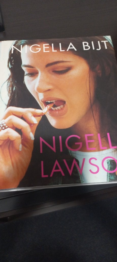 Nigella Bijt van Nigella Lawson, Boeken, Gezond koken, Voorgerechten en Soepen, Ophalen of Verzenden, Zo goed als nieuw