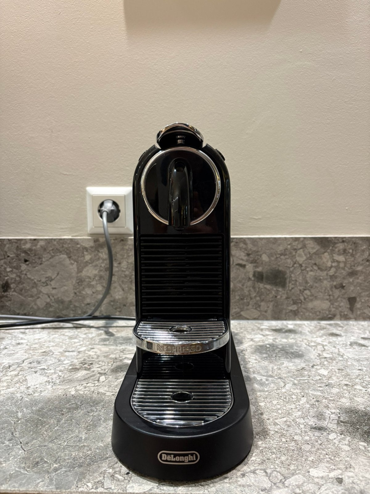 Nespresso CitiZ Coffee Maker (DeLonghi), Witgoed en Apparatuur, Koffiezetapparaten, Ophalen, Gebruikt, Espresso apparaat, 4 tot 10 kopjes