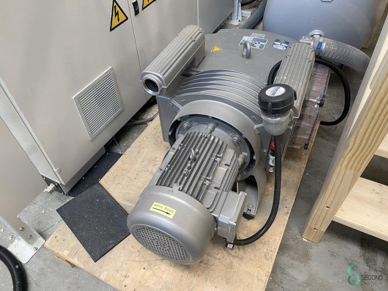 CNC Bewerkingscentra SCM Accord 25 FX 2018 Afvalafvoer, Zakelijke goederen