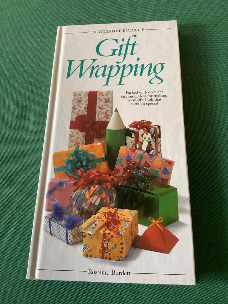 The Creative Book of Gift Wrapping - Rosalind Burdett, Ophalen, Gelezen, Scrapbooking en Knutselen