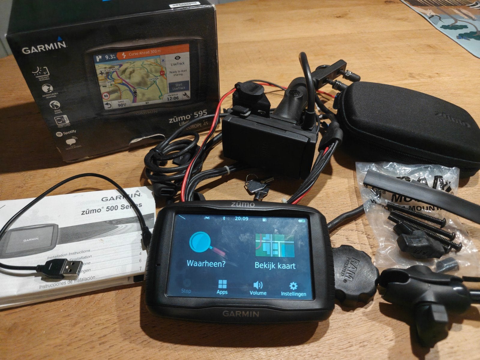 Garmin Zumo 595 LM EU met Zumo Lock, Ophalen of Verzenden, Zo goed als nieuw