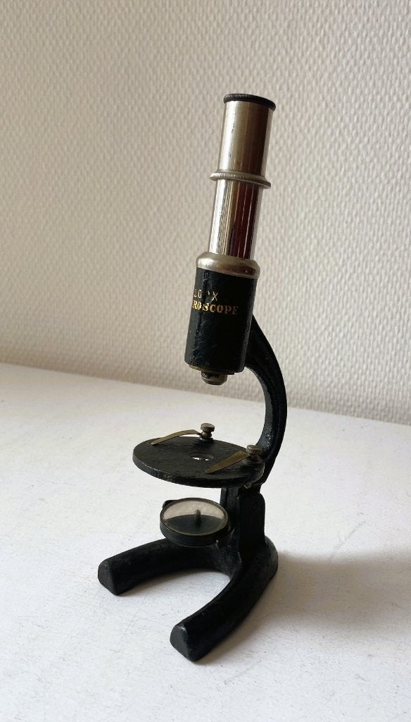 Antieke microscoop -  200x - gietijzer - 1930's, Ophalen of Verzenden, Gebruikt, Minder dan 400x, Biologische microscoop