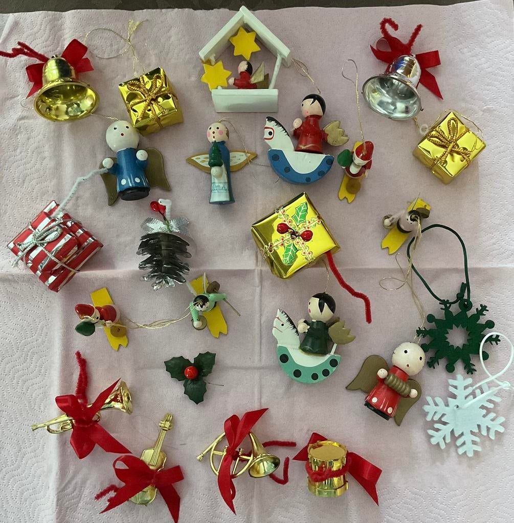 Diverse kleine kerst figuurtjes, Ophalen of Verzenden, Zo goed als nieuw