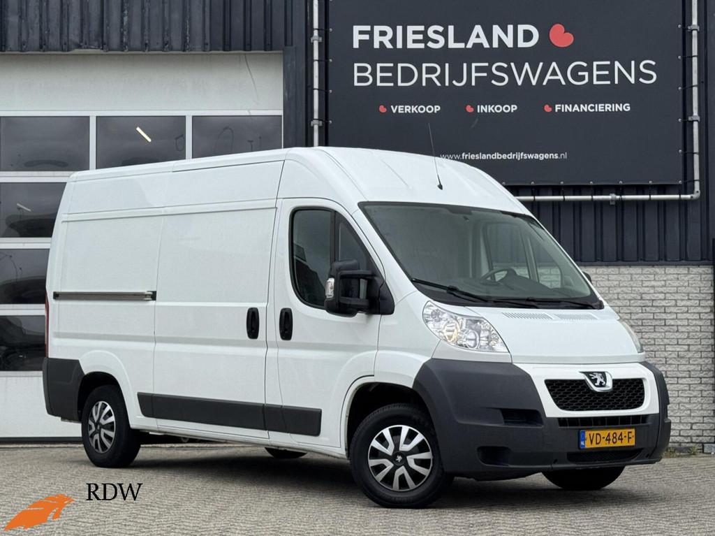 Peugeot Boxer 330 2.2 HDI 150pk L2H2 Trekhaak/Airco/Radio-CD, Auto's, Bestelauto's, Voorwielaandrijving, Euro 5, Stof, Gebruikt