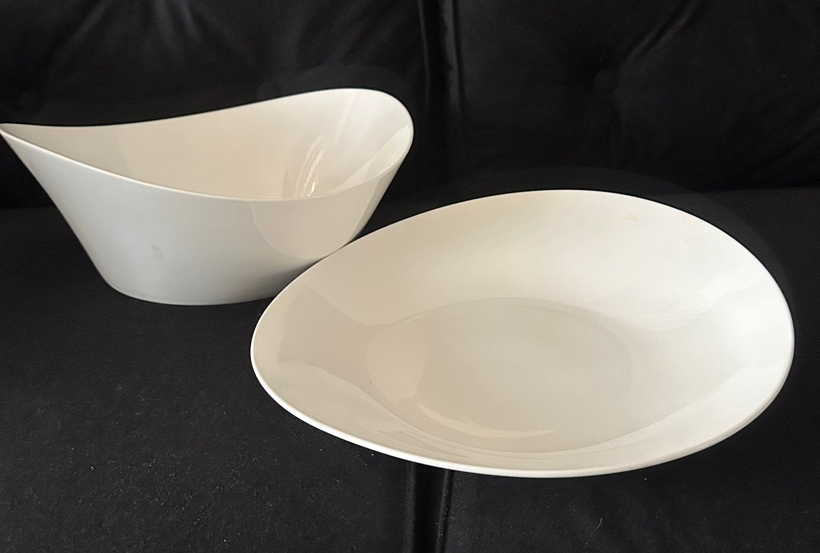 2 grote (salade)  schalen voor bijv BBQ!, Ophalen, Porselein of Keramiek, Rond, Zo goed als nieuw