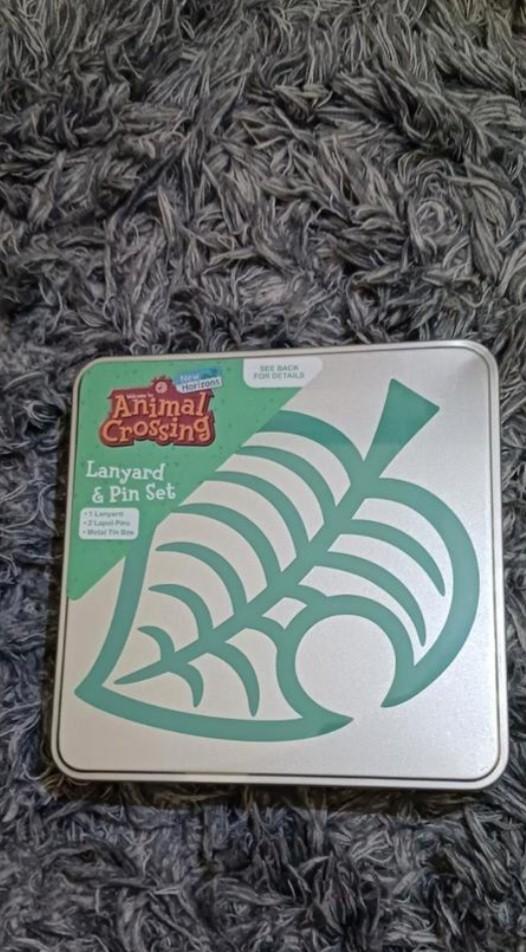 Animal Crossing Lanyard & Pin Set - Nieuw!, Ophalen of Verzenden, Nieuw
