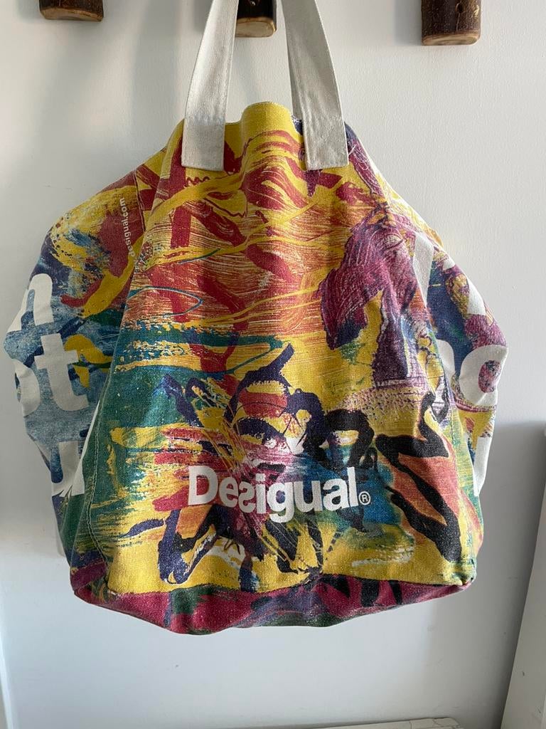 Desigual super grote tas, Sieraden, Tassen en Uiterlijk, Ophalen of Verzenden, Zo goed als nieuw, 30 cm of meer