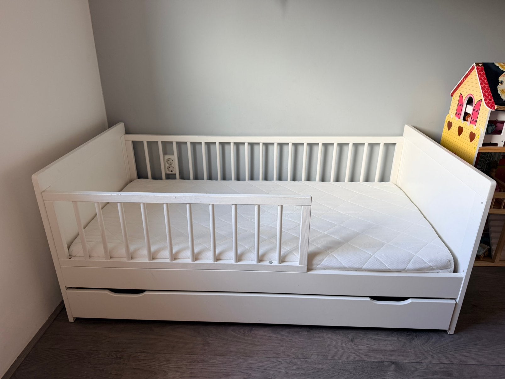 Peuterbed Petite Amélie 140x70, Ophalen, Gebruikt, 70 tot 85 cm, 140 tot 160 cm