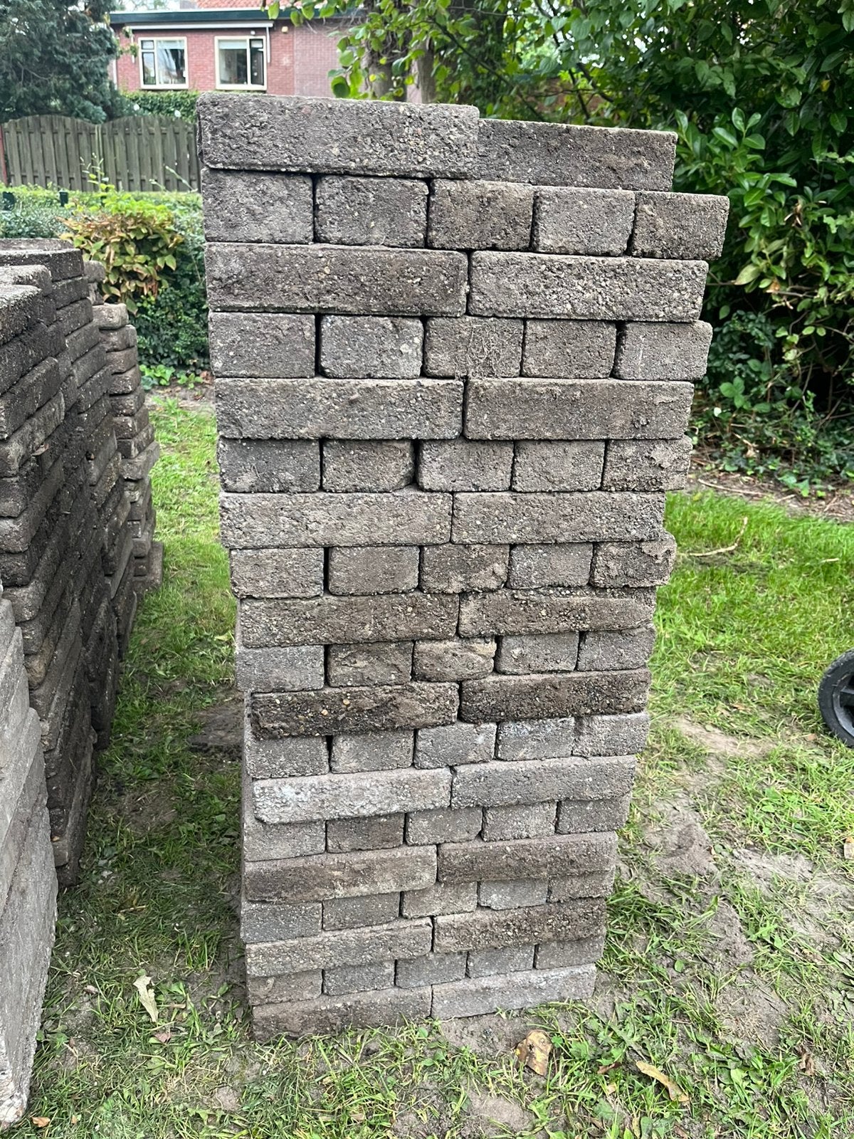 Gratis straatstenen, tegels klinkers, Tuin en Terras, Ophalen, Gebruikt, Grind, Klinkers