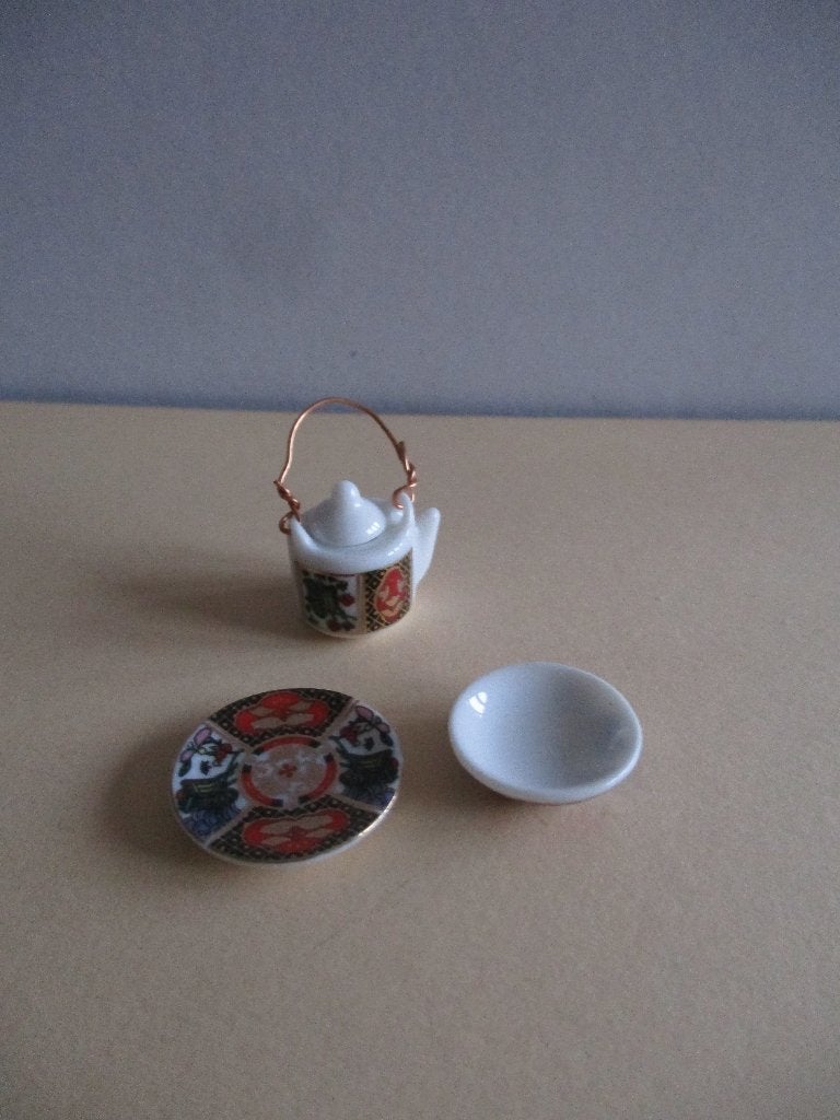 poppenhuis Imari ketel bord en schaal, Verzamelen, Poppenhuizen en Toebehoren, Ophalen of Verzenden, Zo goed als nieuw, Decoratie