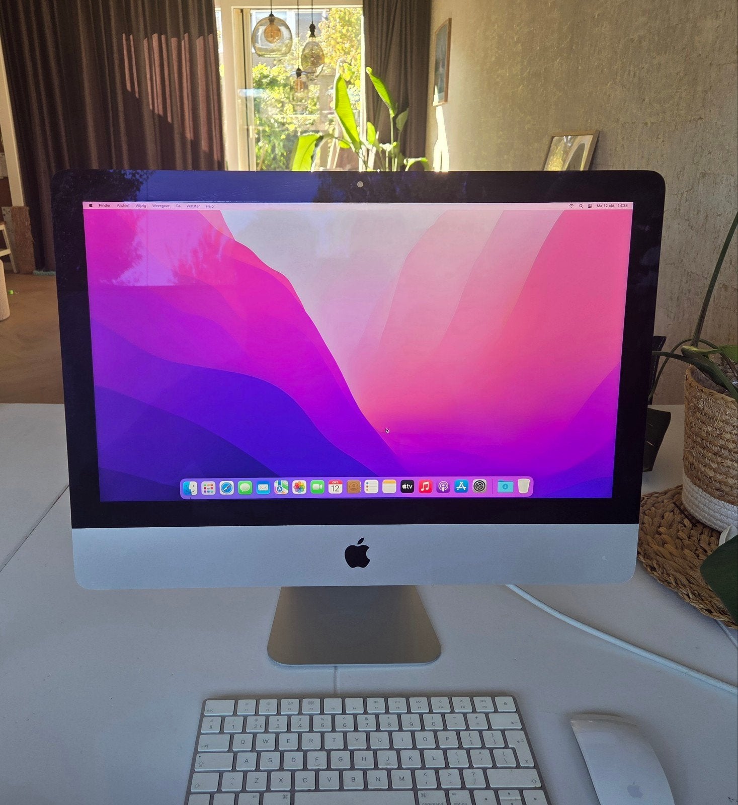 iMac (21.5-inch, Late 2015) met Toetsenbord en Magic Mouse, Gebruikt, 2 tot 3 Ghz, IMac, Ophalen of Verzenden
