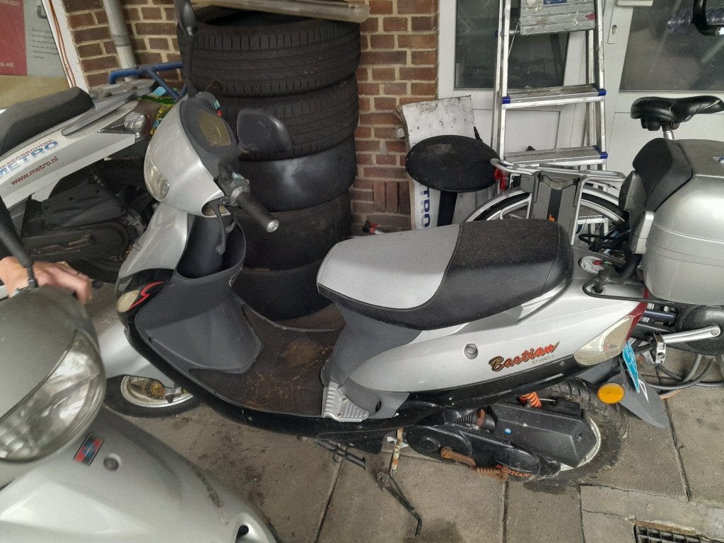 Scooter Baotian, Fietsen en Brommers, Gebruikt, Benzine, Maximaal 25 km/u, Ophalen
