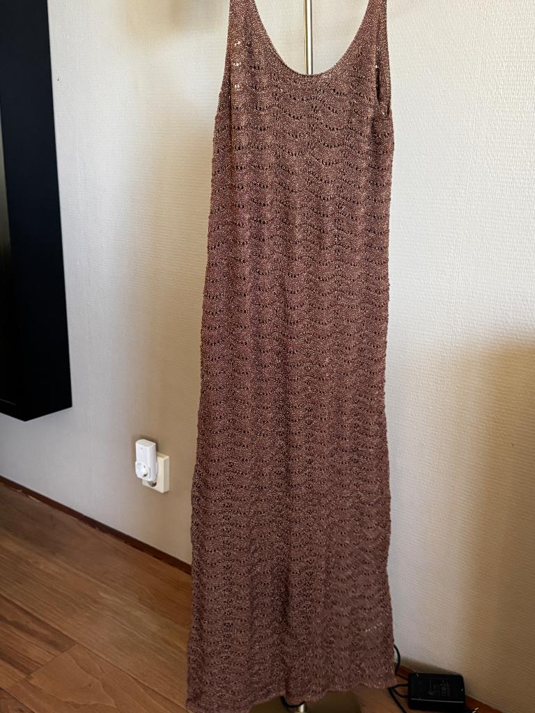 Metallic bronze Primark jurk, Bruin, Primark, Ophalen of Verzenden, Zo goed als nieuw