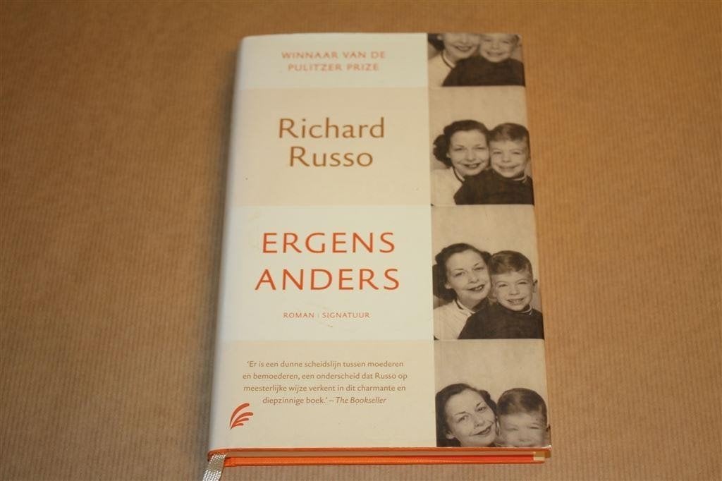 Ergens anders. Richard Russo., Boeken, Romans, Zo goed als nieuw, Ophalen of Verzenden