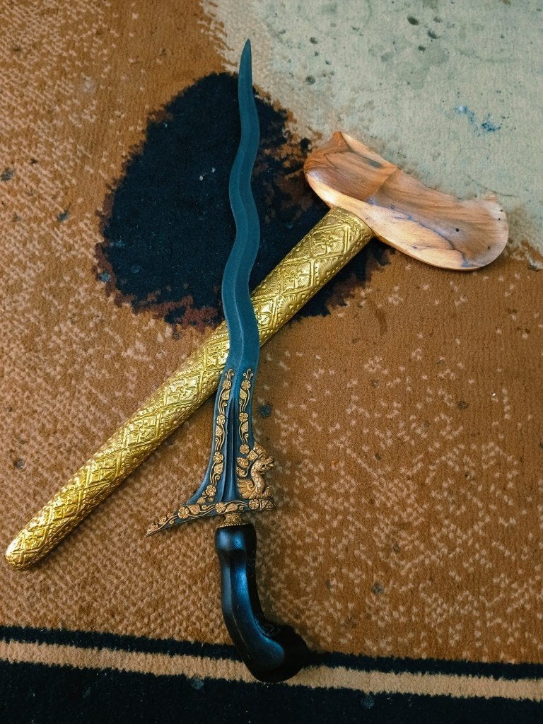 Antieke Keris Naga Tapa 7 Luk Keleng Kinatah Goud Kris SVA36, Wapen, Verzenden, Overige materialen, Meerkleurig
