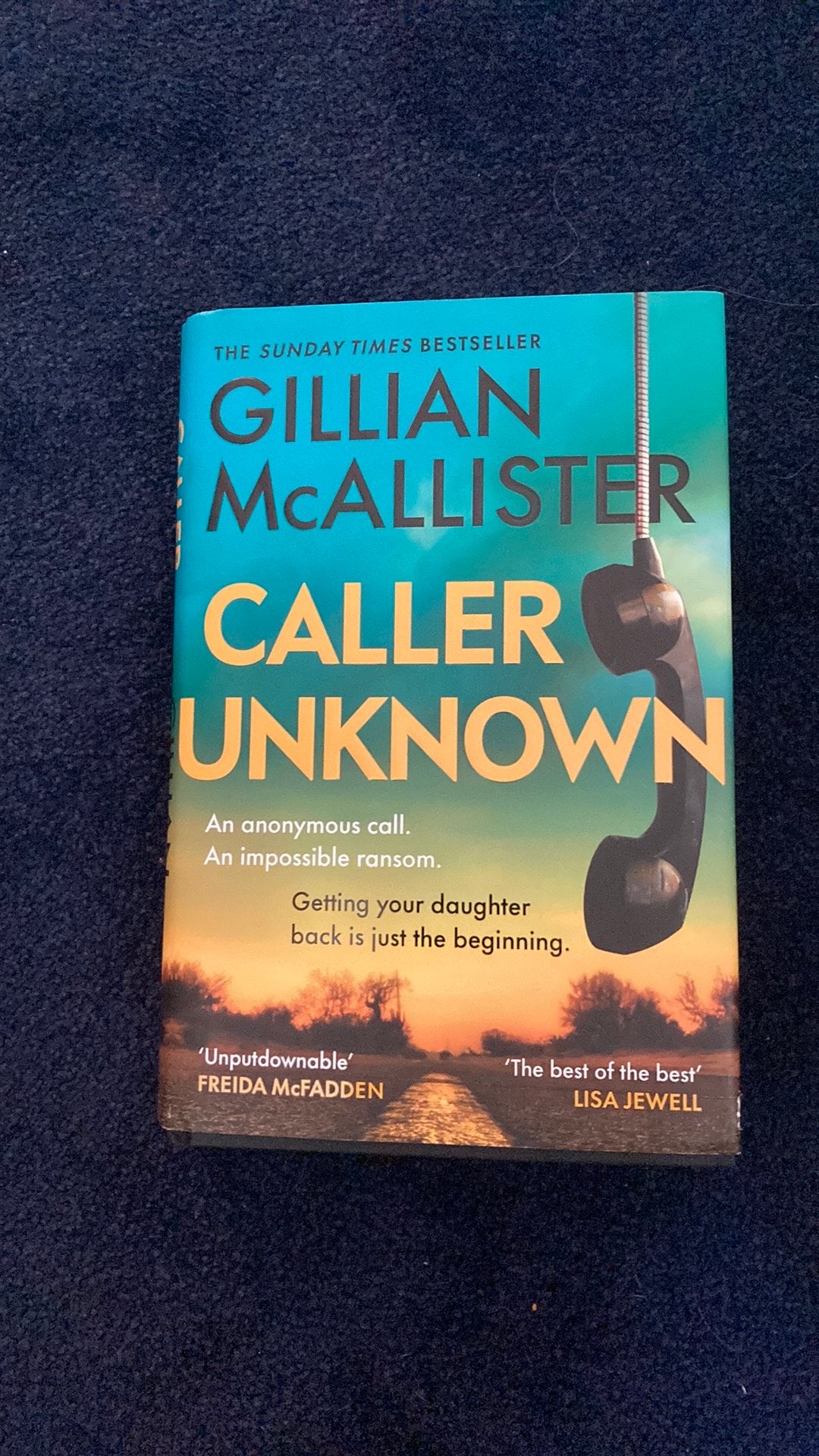 Gillian McAllister Caller Unknown, Ophalen of Verzenden, Zo goed als nieuw