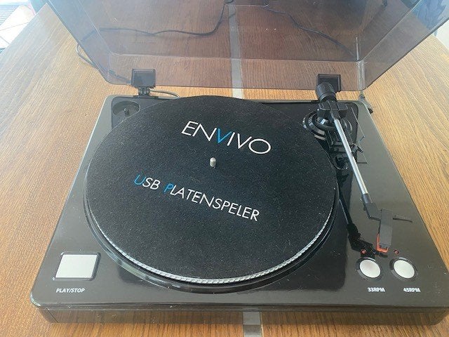 Platenspeler USB Envivo met versterker en boxen z.g.a.n., Audio, Tv en Foto, Overige merken, Ophalen of Verzenden, Zo goed als nieuw