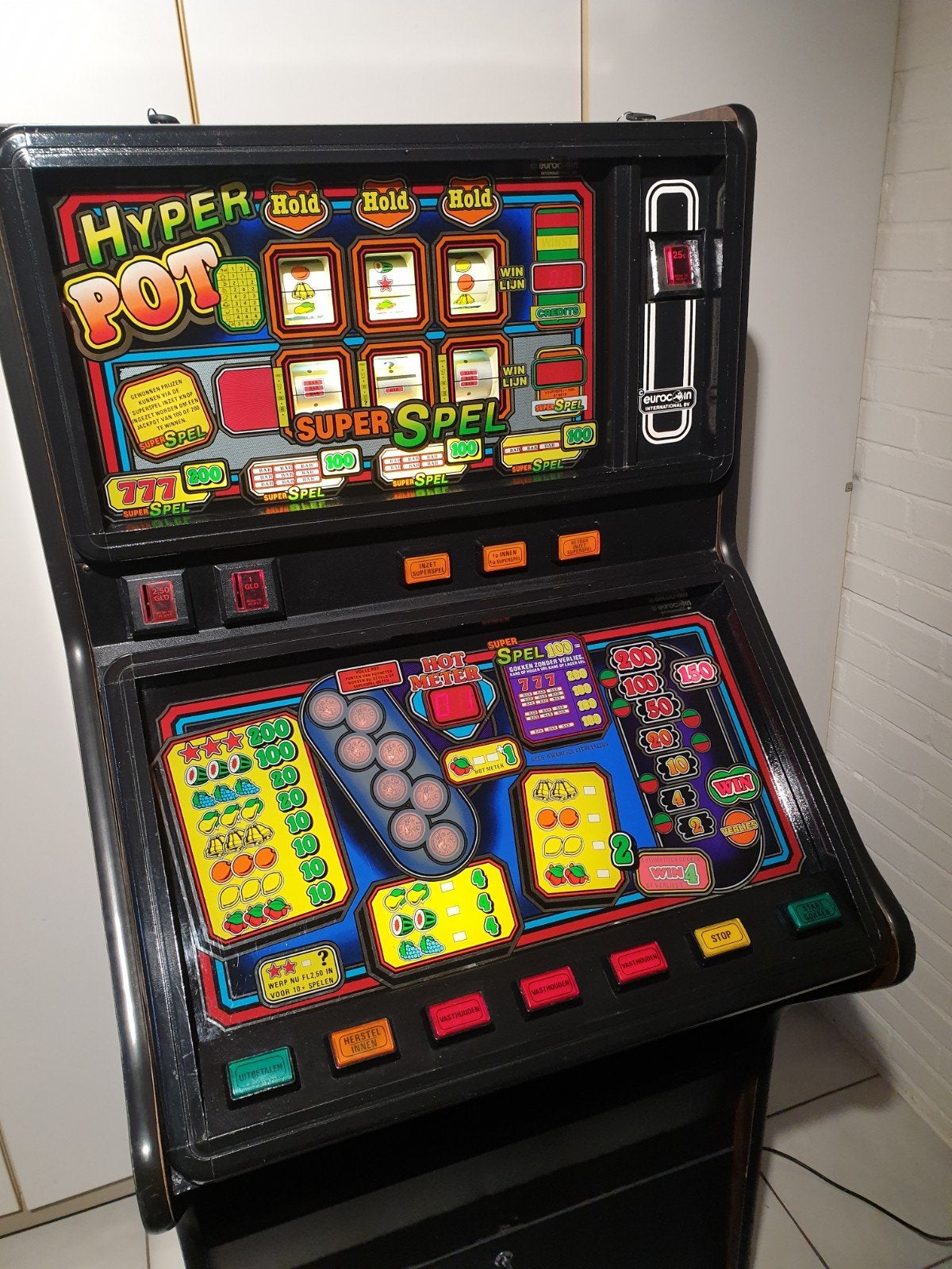 Gokkast Hyperpot 1986 op euro's, Verzamelen, Euro, Ophalen, Zo goed als nieuw, Met sleutels