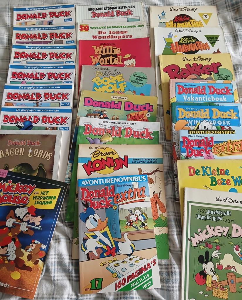 Grote collectie Donald Duck en Disney stripboeken, Boeken, Meerdere stripboeken, Ophalen, Gelezen