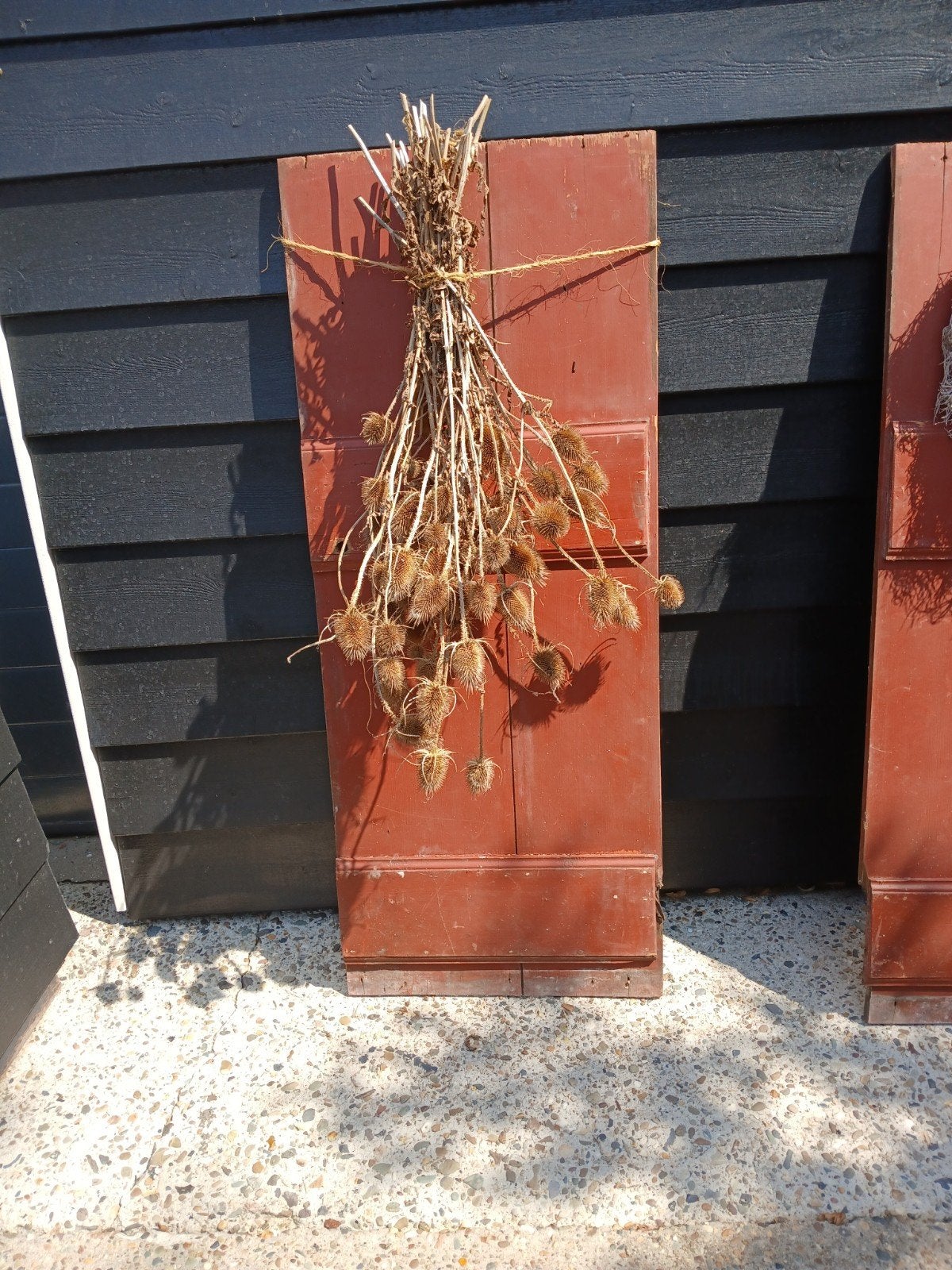 Zweeds rode ouderwetse bedstededeuren, Ophalen