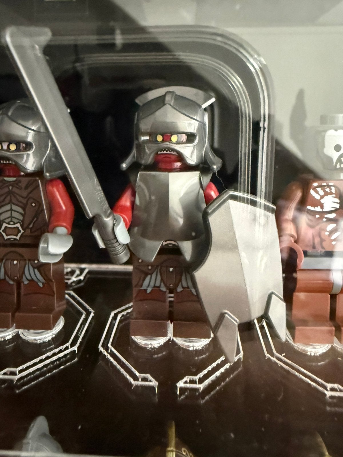 Lego LOTR Uruk-hai (incl helm,armor,schild+zwaard) lor008, Kinderen en Baby's, Speelgoed | Duplo en Lego, Overige thema's, Lego