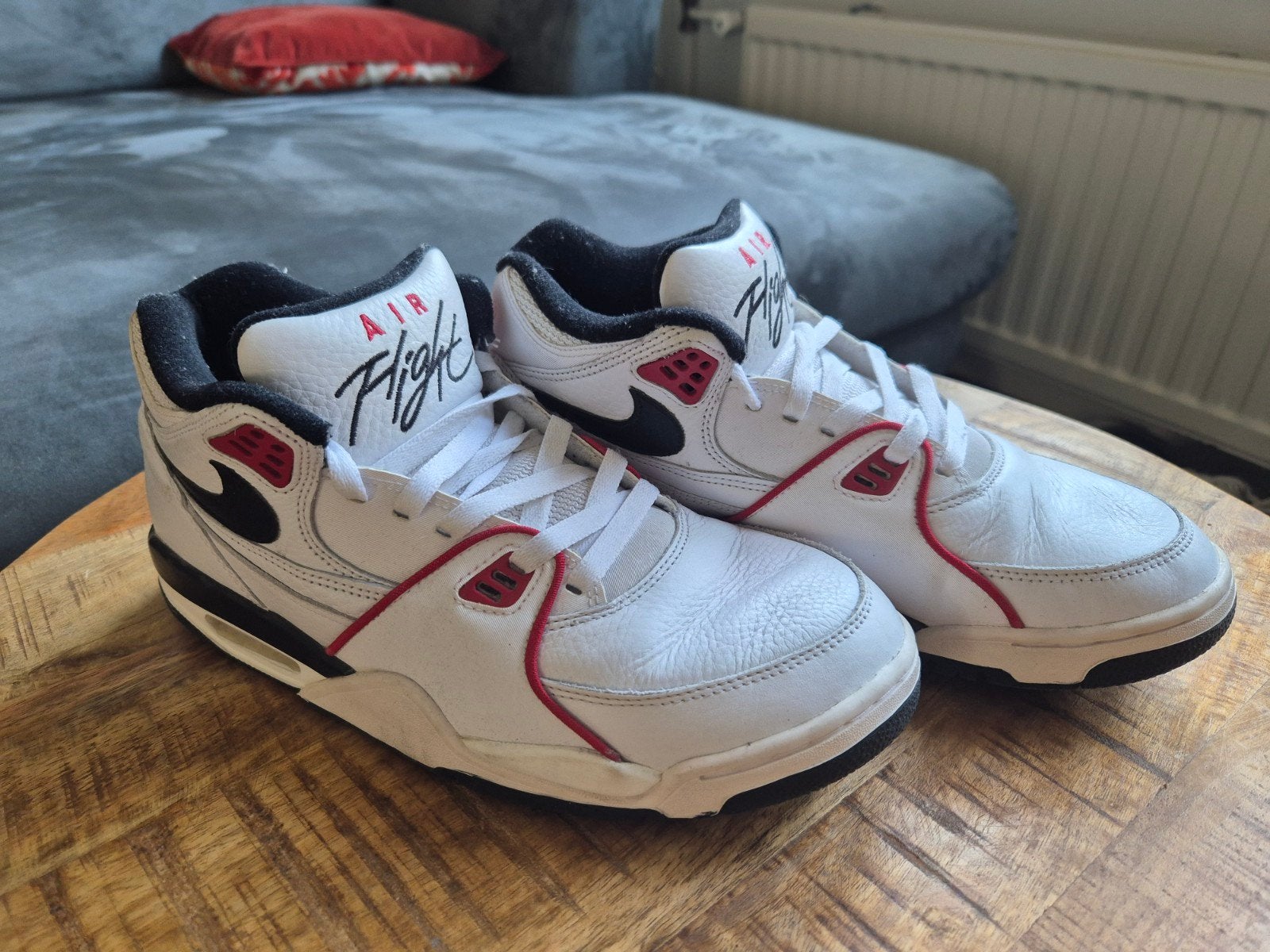Nike Air Flight - Zo goed als nieuw - maat 44,5, Wit, Nike, Ophalen of Verzenden, Sneakers of Gympen