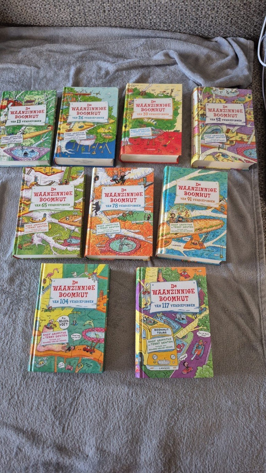 De Waanzinnige Boomhut serie - 9 boeken, Ophalen of Verzenden, Gelezen, Andy Griffiths en Terry Denton, Fictie algemeen