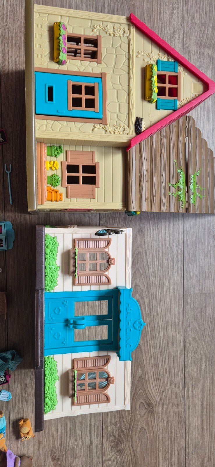 Li"l Woodzeez Poppenhuizen met meubels en poppen - ZGAN, Kinderen en Baby's, Speelgoed | Poppenhuizen, Ophalen, Zo goed als nieuw