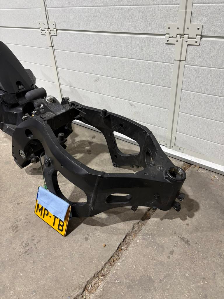 Suzuki Gsxr 600 k6/7 frame, Ophalen, Gebruikt