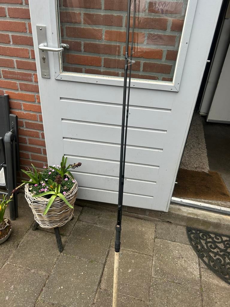Vishengel merk spro, Ophalen, Zo goed als nieuw, Werphengel