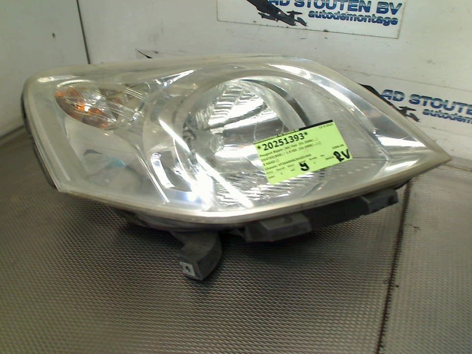 Koplamp Rechts Peugeot Bipper (AA) (2008-02/..) 1353197080, Kontakt-peugeot@peugeot.com, Gebruikt, Peugeot Deutschland GmbH, Bahnhofsplatz, Rüsselsheim 65423, , Duitsland