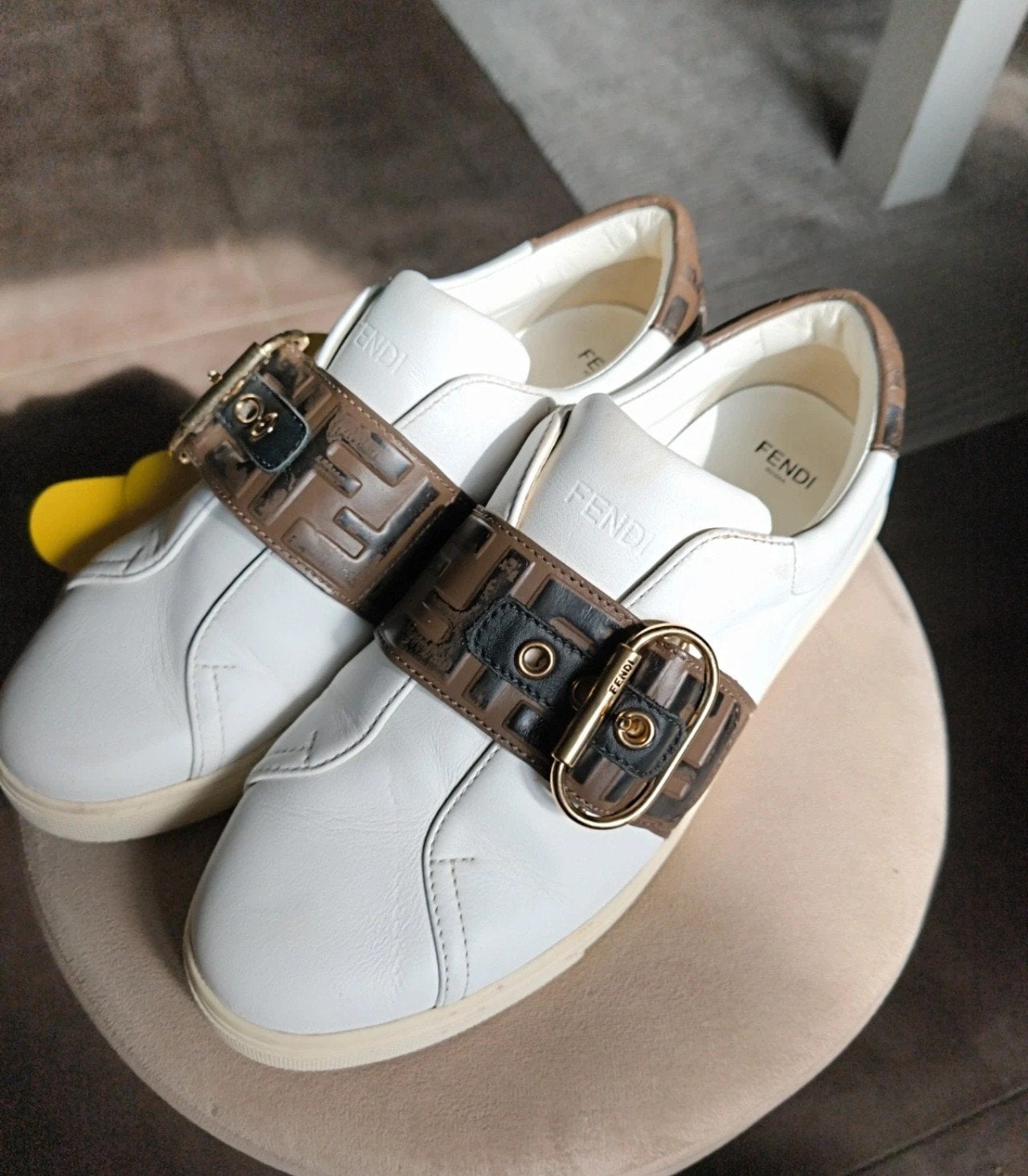 Fendi Damesschoenen Maat 38 - Wit met FF-logo, Kleding | Dames, Schoenen, Wit, Fendi, Ophalen of Verzenden, Sneakers of Gympen