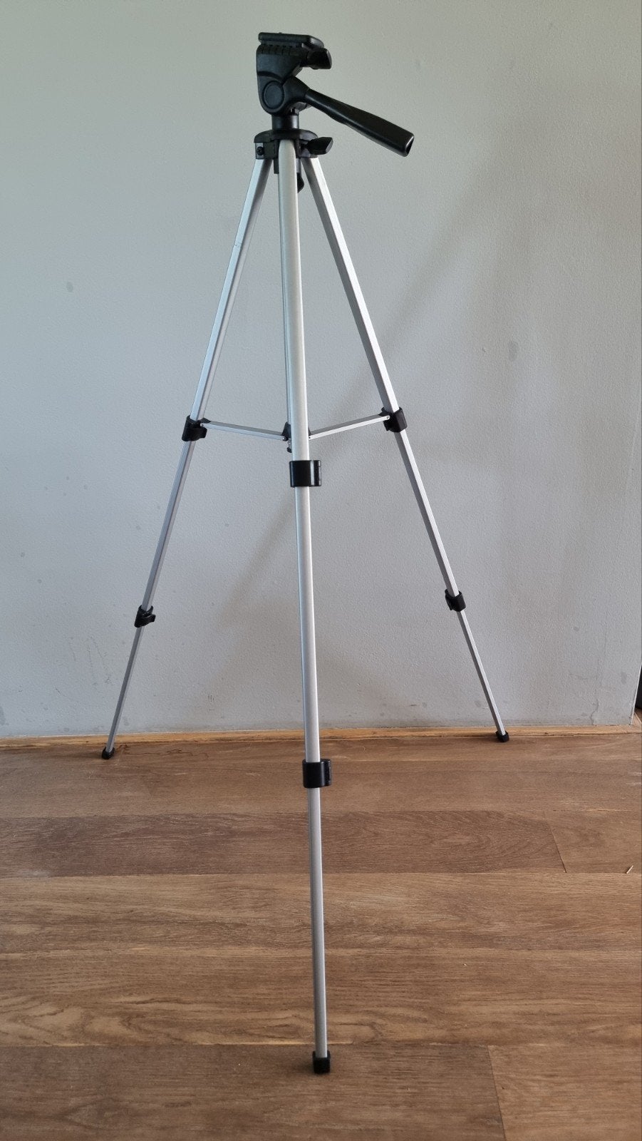 DIGIPOD TR-472 Statief - Zo goed als nieuw, Ophalen of Verzenden, Zo goed als nieuw, Driepoot, Met balhoofd