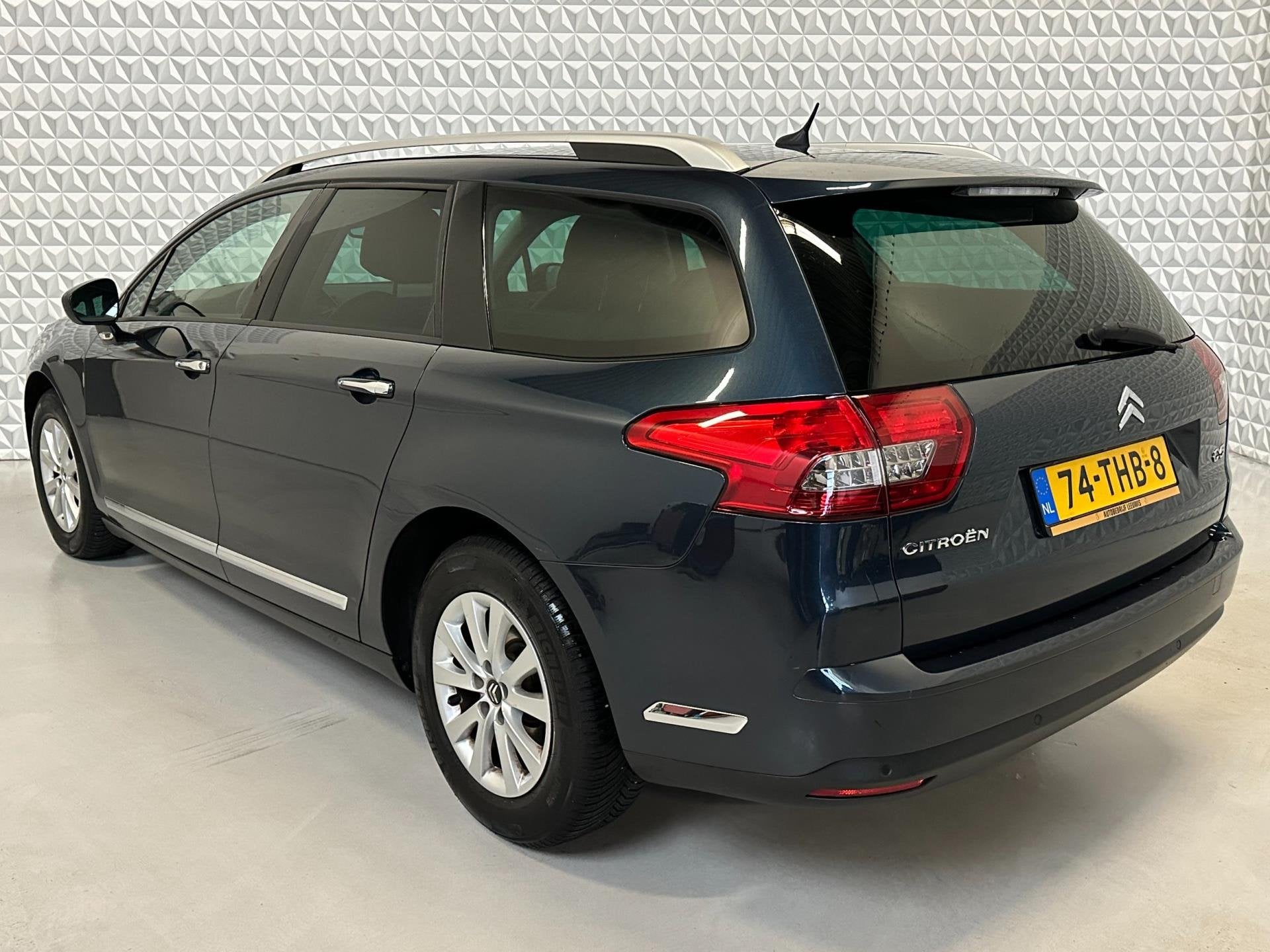 Citroen C5 Tourer 1.6 HDi Business Navigatie 1e eigenaar, Auto's, Gebruikt, Zwart, 4 cilinders, Blauw