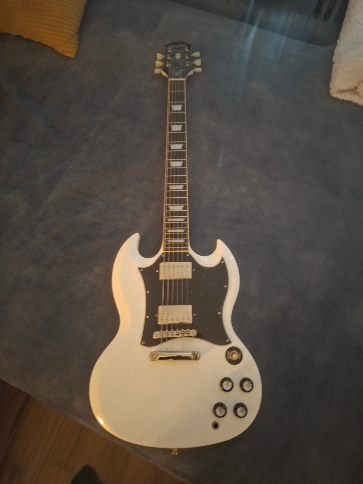 Epiphone SG white custom, Muziek en Instrumenten, Ophalen, Solid body, Epiphone