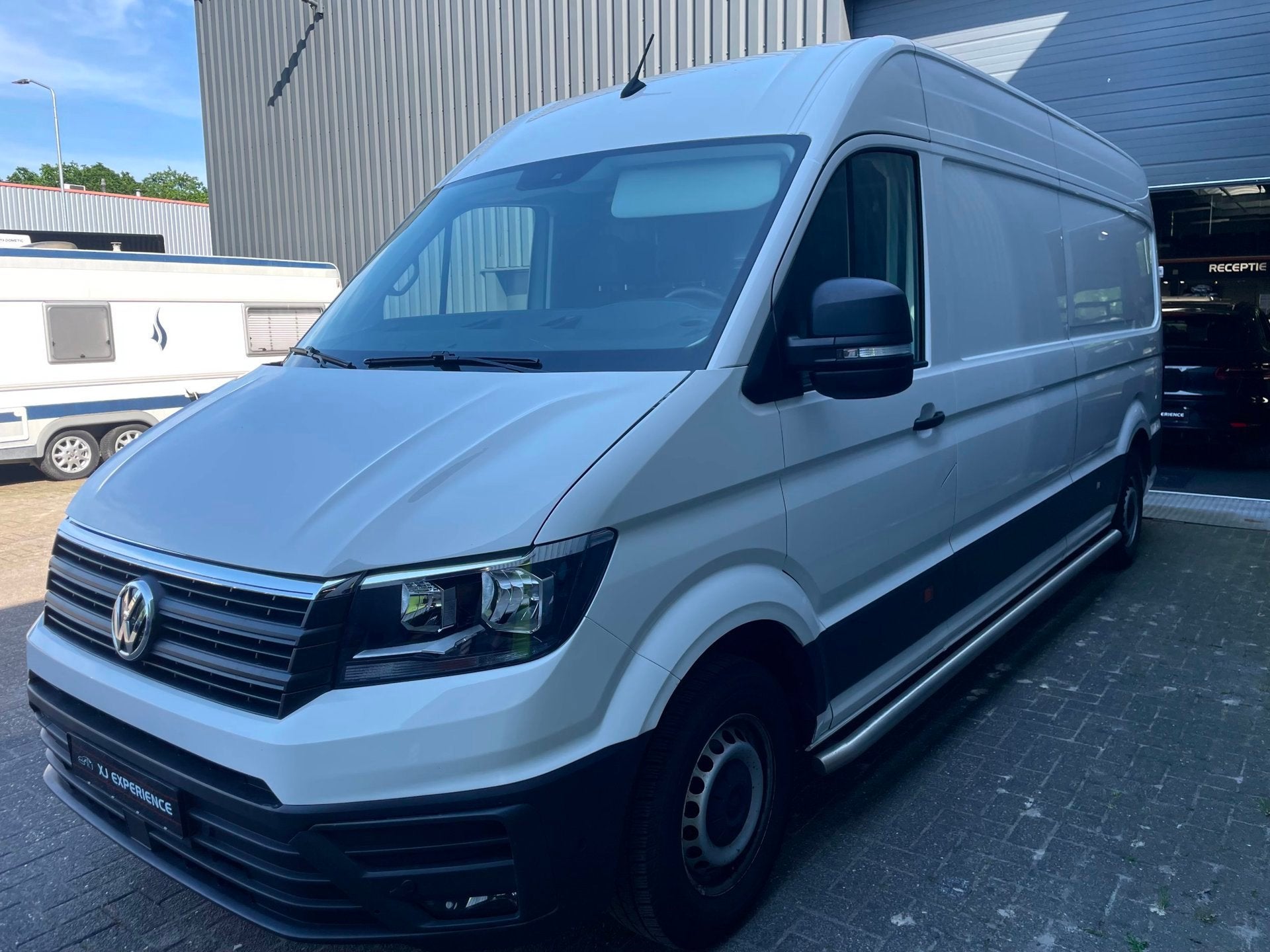 Volkswagen Crafter 35 2.0 TDI L4H3 NAVI AIRCO 140 PK AUTOMAA, Gebruikt, 4 cilinders, Volkswagen, Wit
