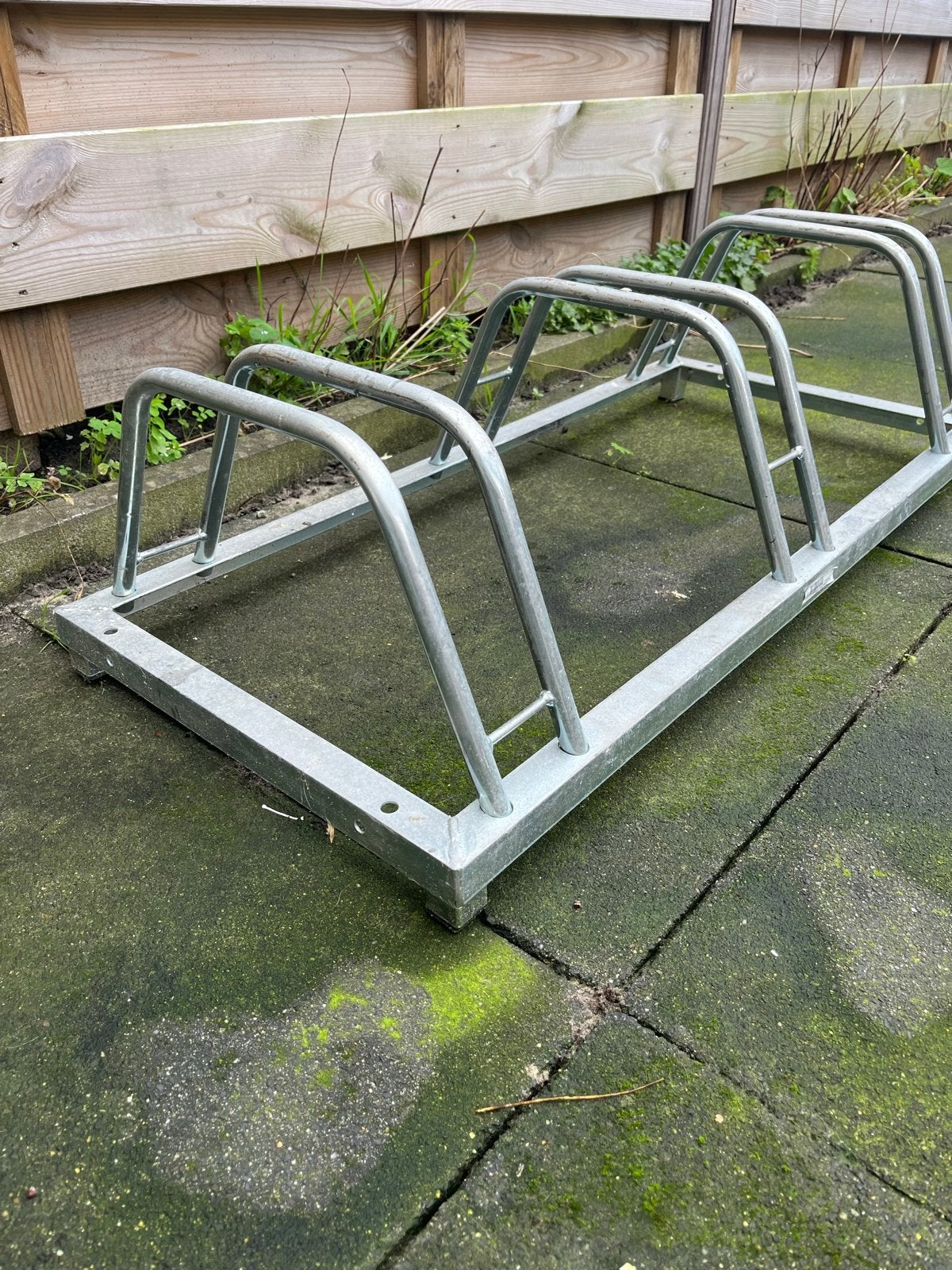 Fietsenrek voor 3 fietsen - Altijd in schuur gestaan, Ophalen, Zo goed als nieuw