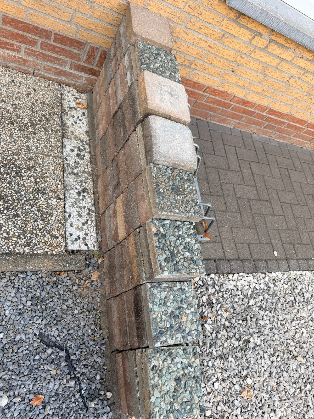 Gebruikte terrastegels en klinkers - diverse materialen, Gebruikt, Ophalen of Verzenden, 10 m² of meer, Beton